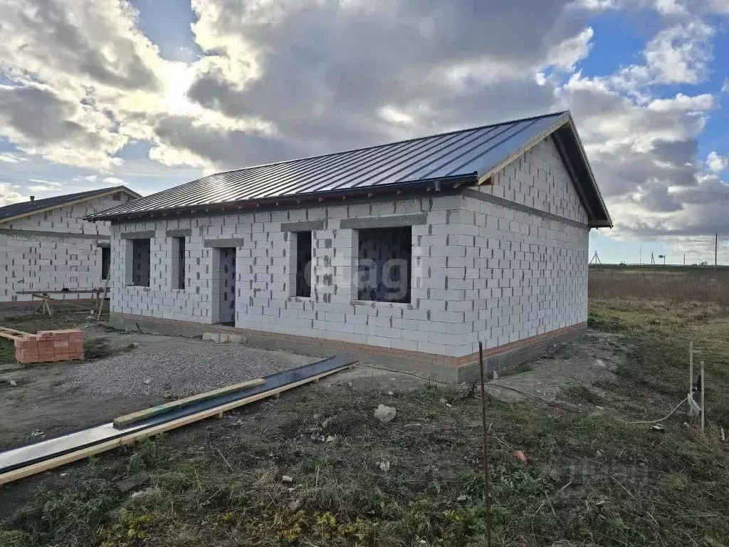 Дом в Калининградская область, Гурьевский муниципальный округ, пос. ... - Фото 1