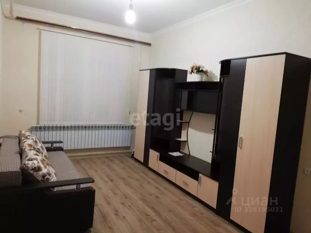 Торговая площадь в Краснодарский край, Ейск ул. Коммунаров (100 м) - Фото 2