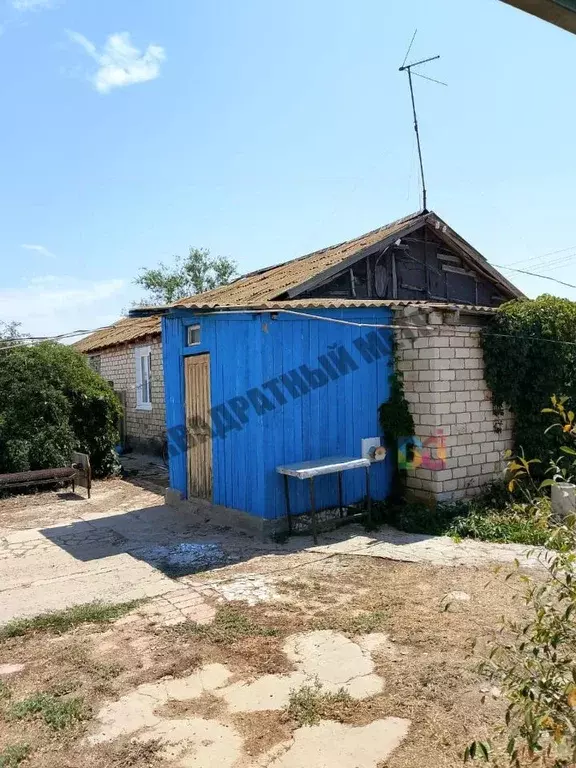 Дом в Калмыкия, Малодербетовский район, пос. Ханата ул. Городовикова, ... - Фото 1