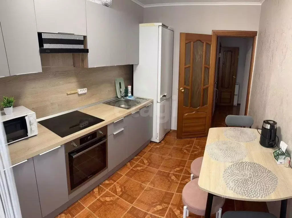 2-к кв. Тюменская область, Тюмень ул. Самарцева, 34А (50.0 м) - Фото 2