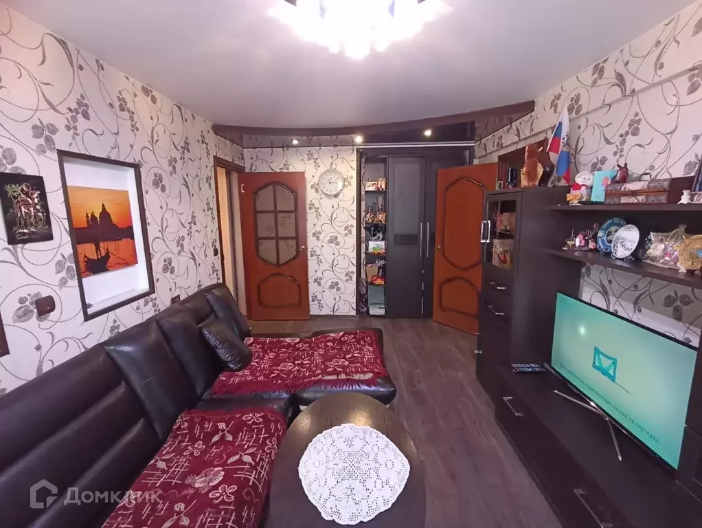 Продаётся 4-к квартира, 57.9 м - Фото 1