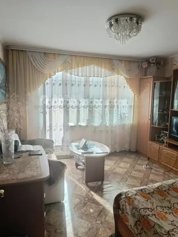 1-к кв. Чувашия, Чебоксары ул. Строителей, 10 (39.2 м) - Фото 0