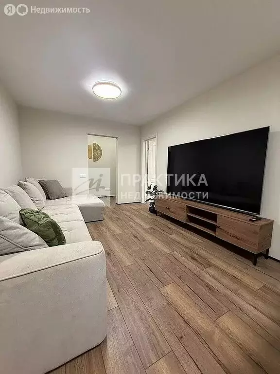 4-комнатная квартира: Москва, улица Героев Панфиловцев, 19 (85 м) - Фото 1