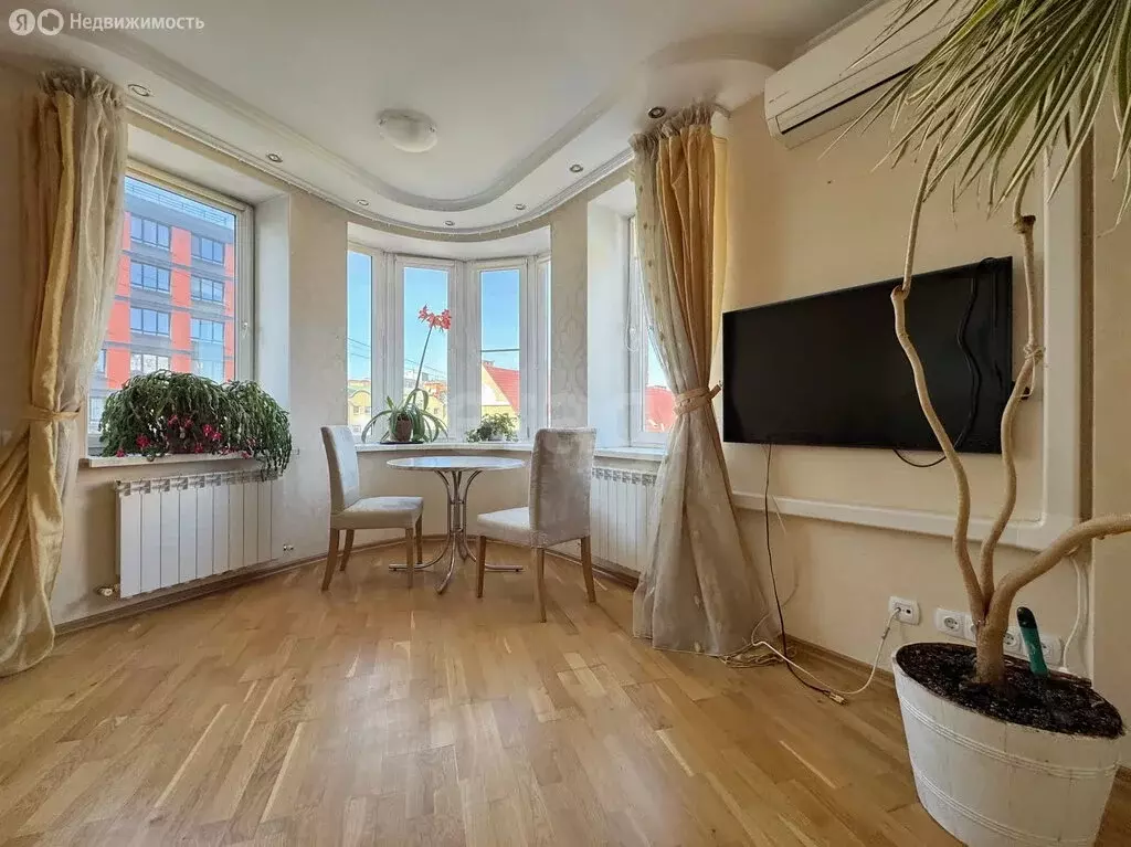 3-комнатная квартира: Калининград, Земельная улица, 12 (80.2 м) - Фото 2