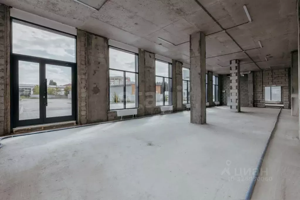 Помещение свободного назначения в Тюменская область, Тюмень ул. ... - Фото 2