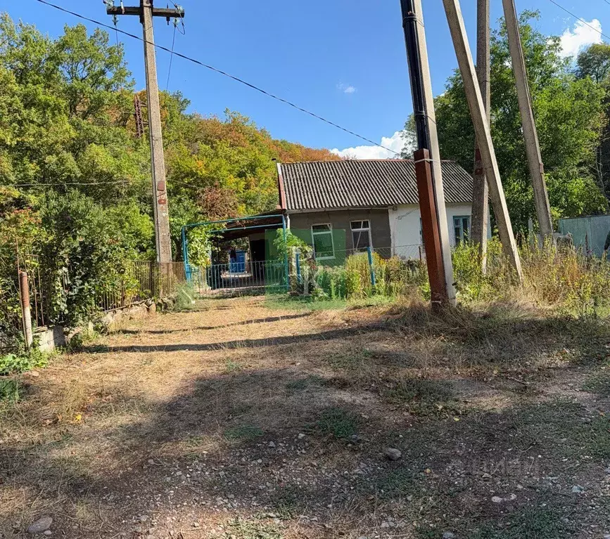 Дом в Крым, Симферопольский район, Добровское с/пос, пос. Привольное  ... - Фото 1