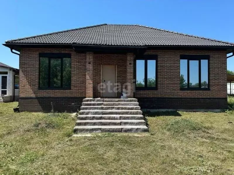 Дом в Белгородская область, Белгородский район, с. Стрелецкое 658 (70 ... - Фото 0