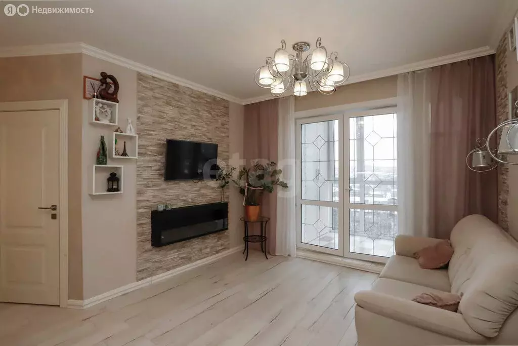 3-комнатная квартира: Иркутск, Зимняя улица, 1/4 (62 м) - Фото 1