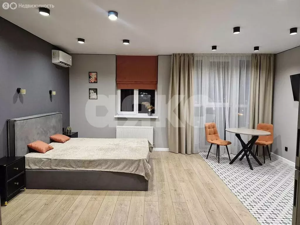 Квартира-студия: Ростов-на-Дону, Привокзальная улица, 3 (38 м) - Фото 1