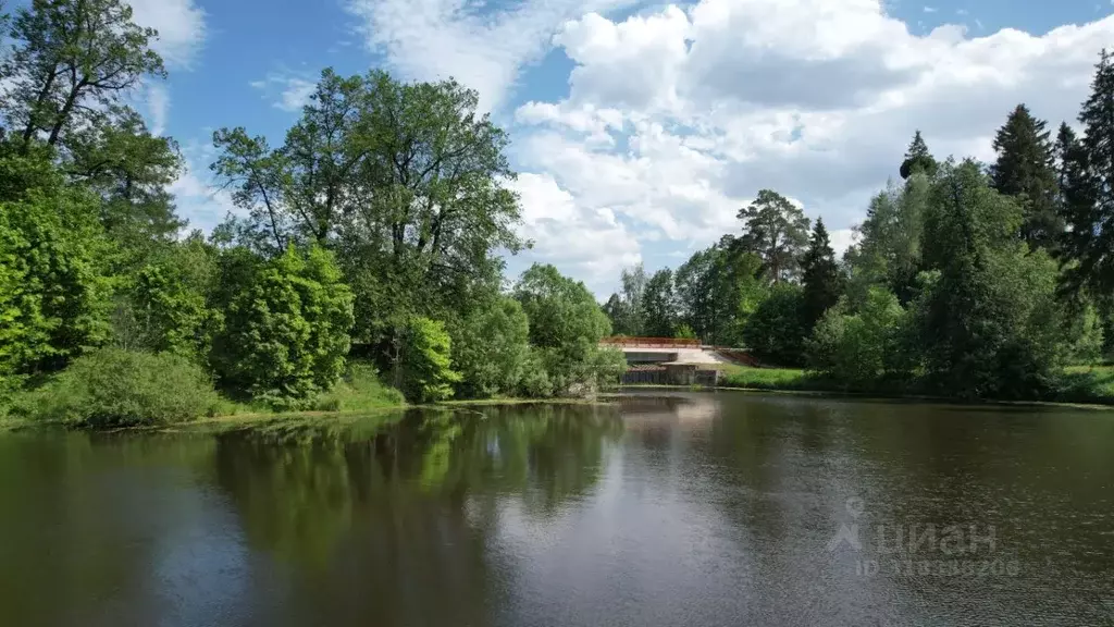 Участок в Московская область, Мытищи городской округ, с. Марфино ул. ... - Фото 0