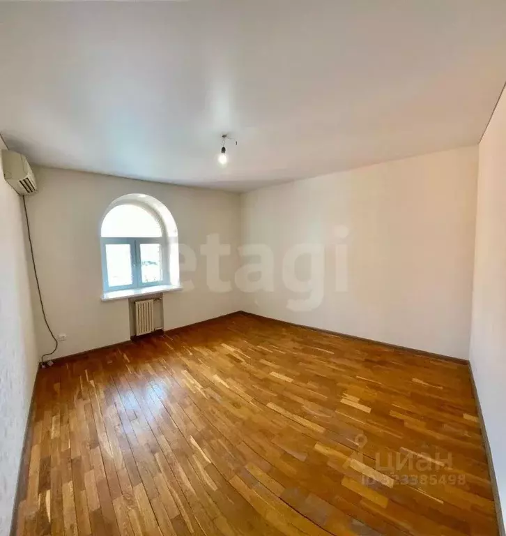 4-к кв. Башкортостан, Уфа ул. Гафури, 54 (158.9 м) - Фото 0