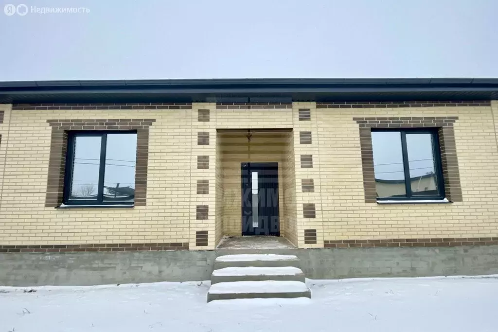 Дом в Неклиновский район, село Новобессергеневка (110 м) - Фото 1