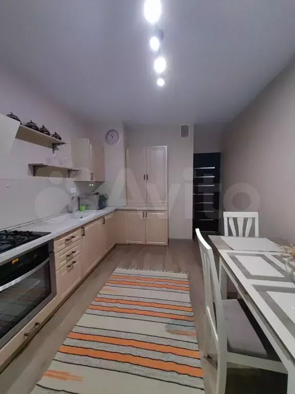 1-к. квартира, 40 м, 5/10 эт. - Фото 1
