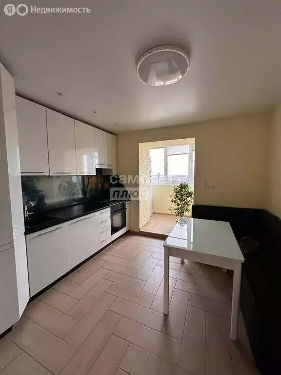 2-комнатная квартира: Смоленск, Минская улица, 20 (66 м) - Фото 1