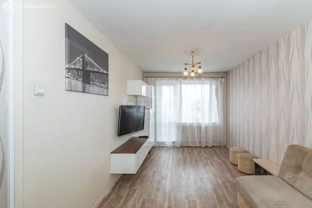 3-комнатная квартира: Омск, Волочаевская улица, 15Е (59.8 м) - Фото 1