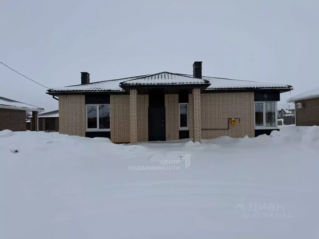 Дом в Татарстан, Лаишевский район, Большекабанское с/пос, с. Большие ... - Фото 1