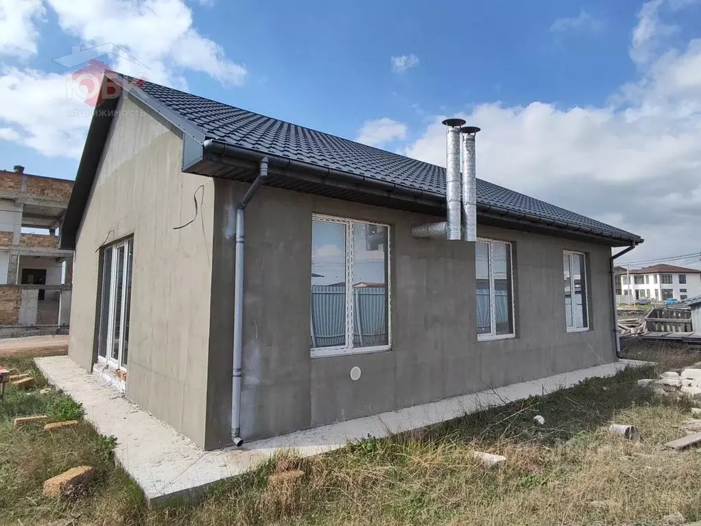 Дом в Крым, Евпатория ул. Февзи Билялова, 10 (98 м) - Фото 1