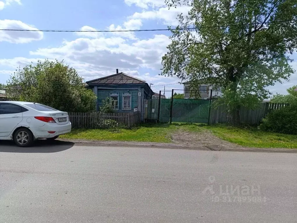 Дом в Омская область, Тюкалинск ул. Кирова (25 м) - Фото 1