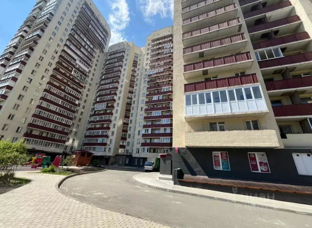 3-к кв. Новосибирская область, Новосибирск ул. Галущака, 15 (91.2 м) - Фото 0