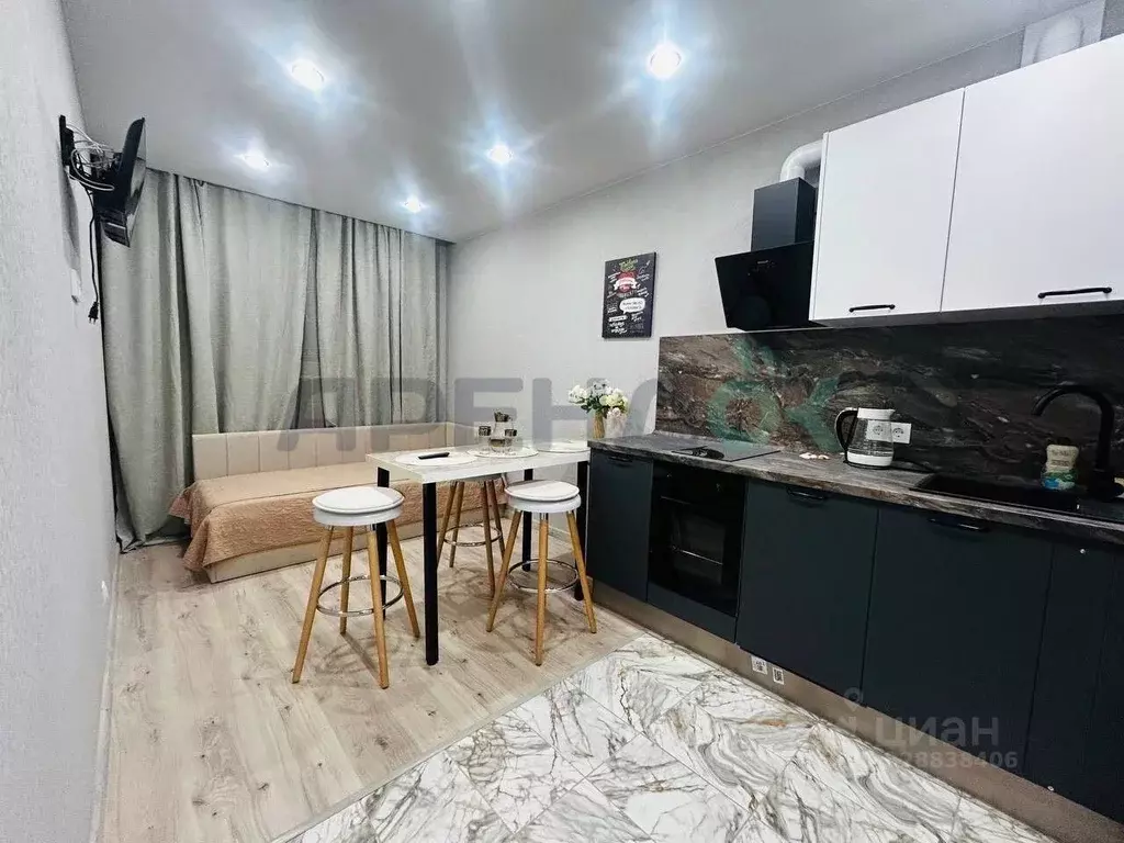 2-к кв. Татарстан, Казань ул. Азата Аббасова, 16 (40.0 м) - Фото 1