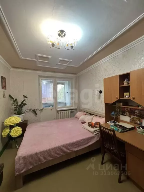2-к кв. Крым, Белогорск ул. Гагарина, 2 (50.0 м) - Фото 0
