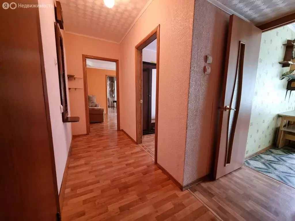 4-комнатная квартира: Борисоглебск, Юго-Восточный микрорайон, 5 (61.5 ... - Фото 0