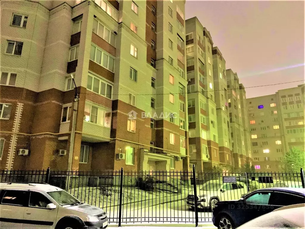 2-к кв. Владимирская область, Владимир ул. Батурина, 37б (82.2 м) - Фото 1