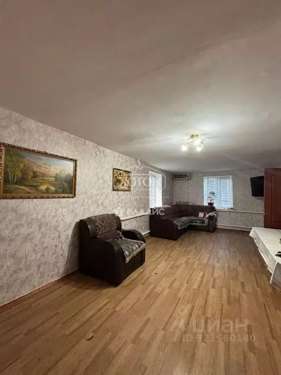 Дом в Калмыкия, Элиста городской округ, пос. Лола ул. Советская (95 м) - Фото 1