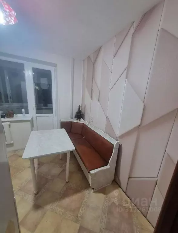 Комната Чувашия, Чебоксары просп. 9-й Пятилетки, 9 (15.0 м) - Фото 1