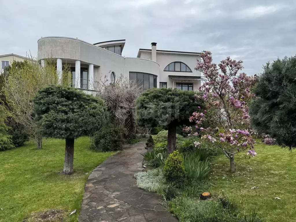 Дом в Крым, Симферополь ул. Новосергеевская (558 м) - Фото 1