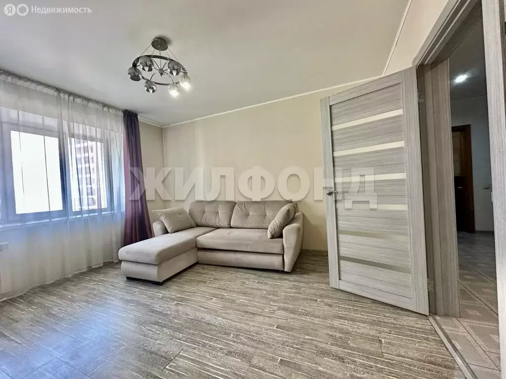 3-комнатная квартира: Новосибирск, Стартовая улица, 3 (82.5 м) - Фото 0