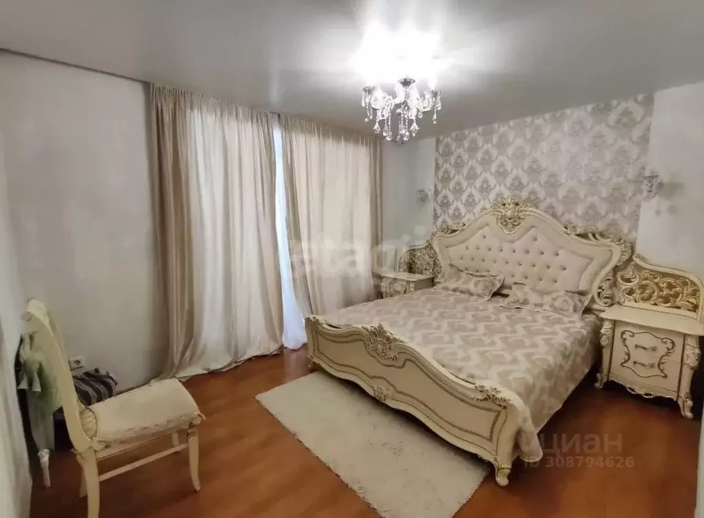 2-к кв. Архангельская область, Котлас ул. Ленина, 160 (90.9 м) - Фото 0