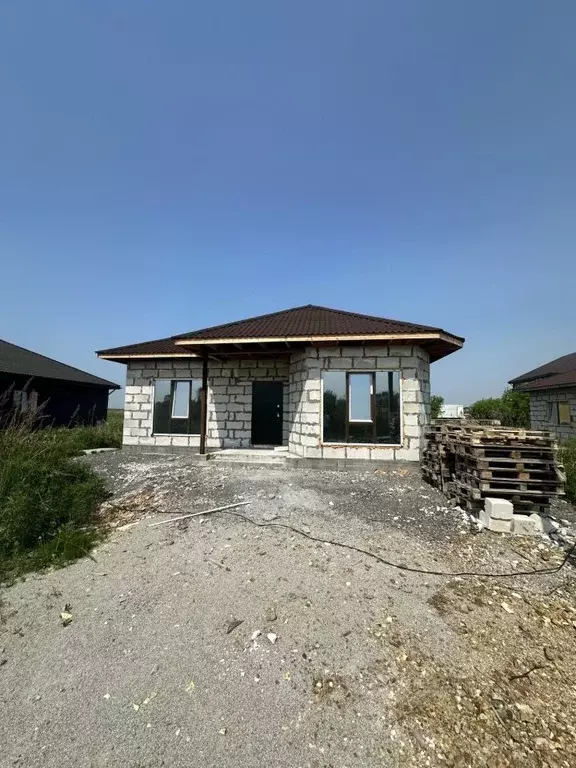 Дом в Приморский край, Уссурийский городской округ, с. Воздвиженка ул. ... - Фото 0