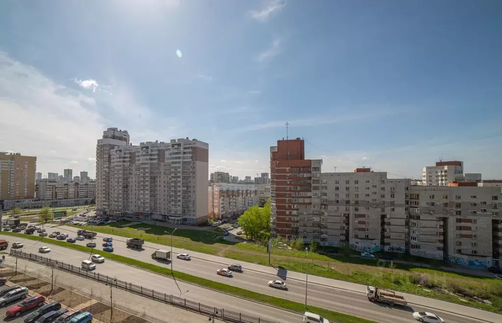 1-к кв. Свердловская область, Екатеринбург ул. Нагорная, 16 (64.4 м) - Фото 1