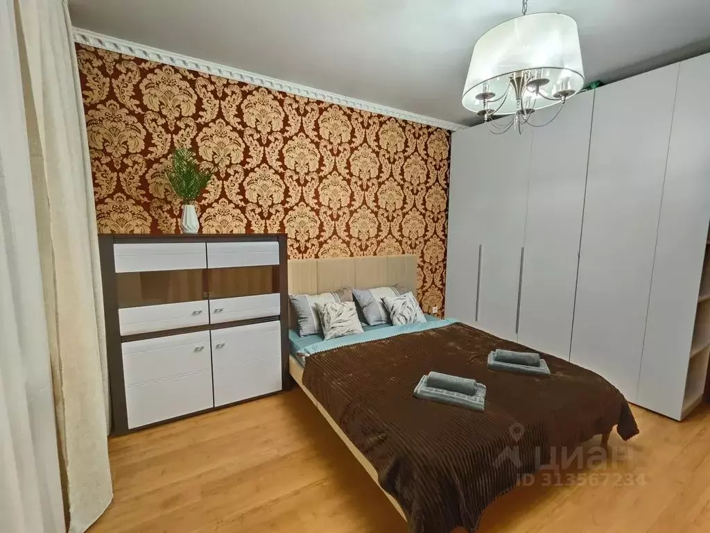 2-к кв. Татарстан, Казань ул. Адоратского, 4а (67.0 м) - Фото 1
