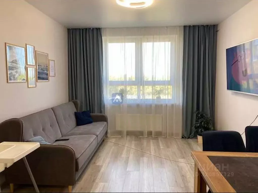 3-к кв. Тюменская область, Тюмень Рощино мкр, ул. Александра ... - Фото 1