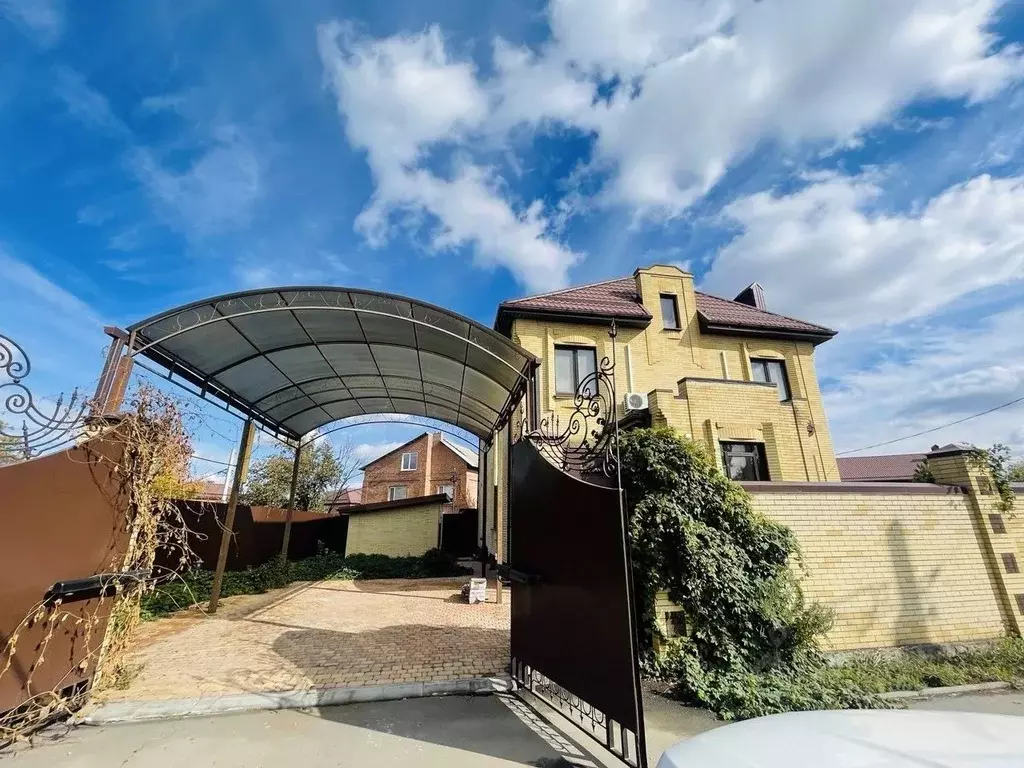 Дом в Ростовская область, Ростов-на-Дону ул. Мадояна, 226А (220 м) - Фото 1