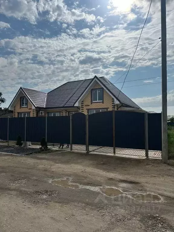 Дом в Краснодарский край, Ейск Ромашковая ул., 102 (60 м) - Фото 1