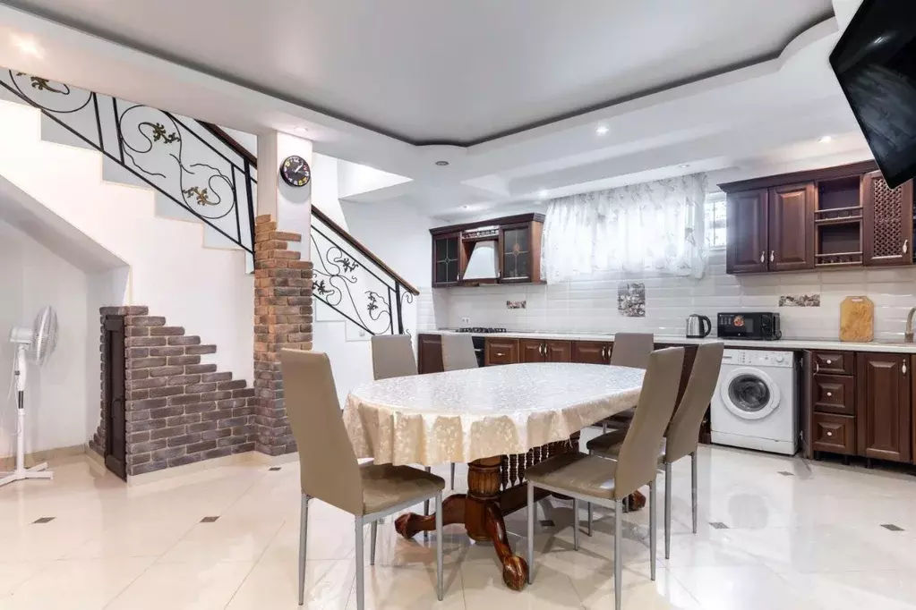 3-к кв. Краснодарский край, Сочи ул. Куйбышева, 44 (120.0 м) - Фото 0
