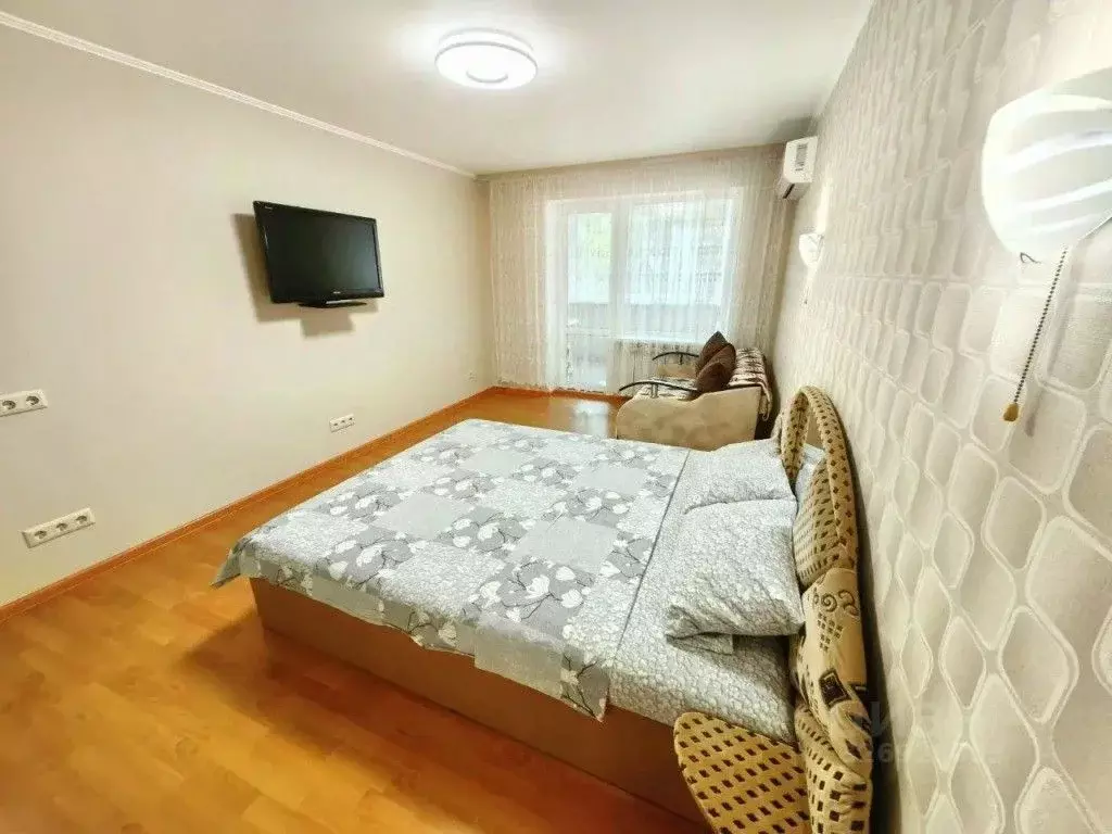 1-к кв. Крым, Алушта ул. Ленина, 46 (30.0 м) - Фото 1