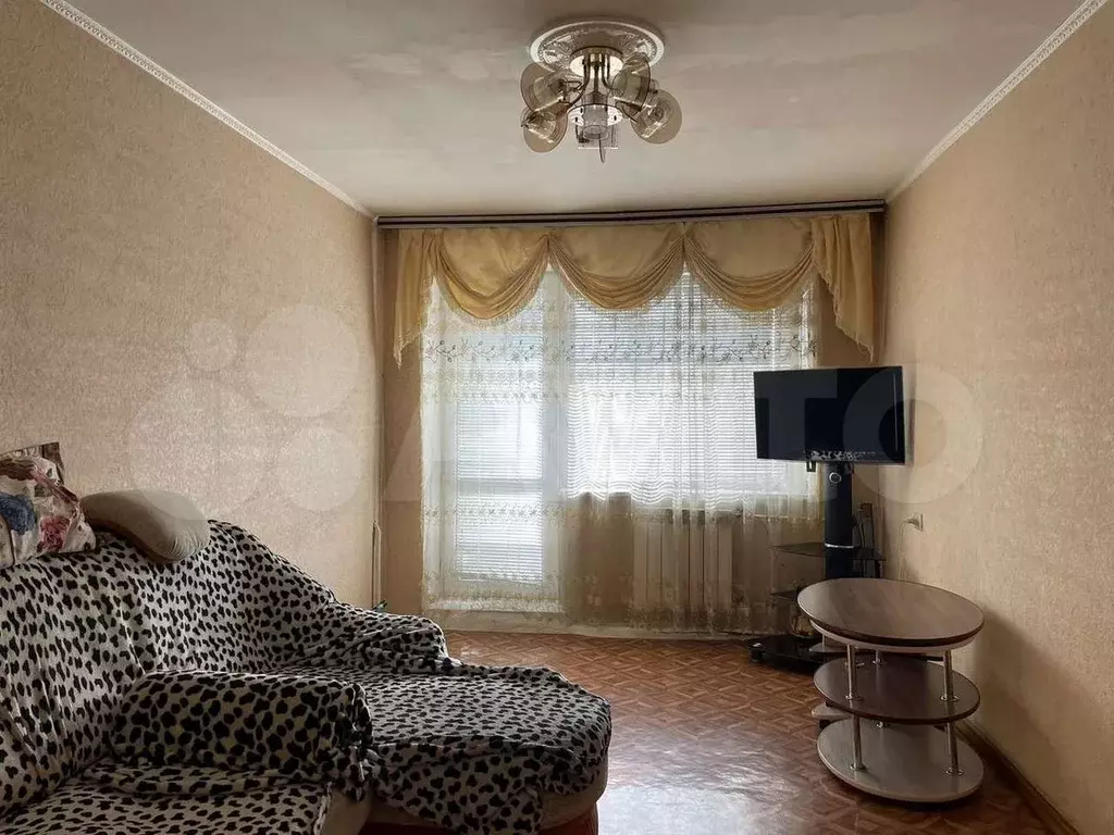 2-к. квартира, 45 м, 5/5 эт. - Фото 0