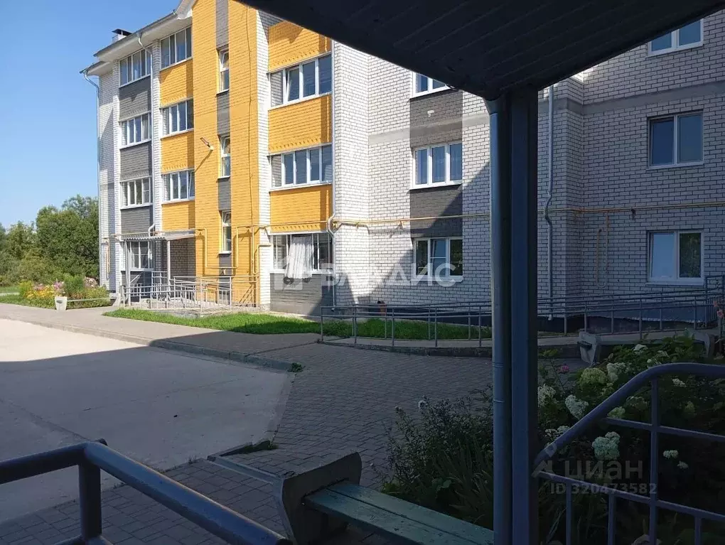 1-к кв. Калужская область, Киров Строительная ул., 11 (28.6 м) - Фото 0