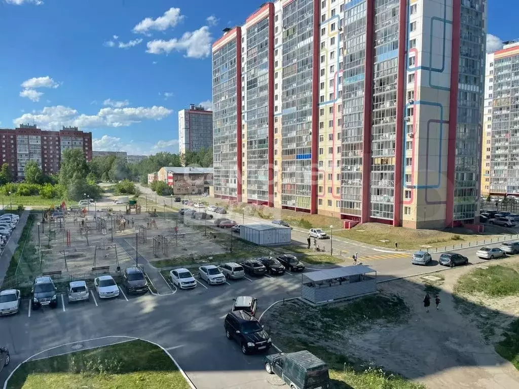 1-к. квартира, 48 м, 4/10 эт. - Фото 1