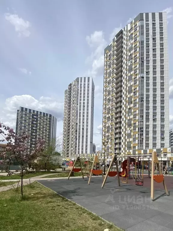 2-к кв. Красноярский край, Красноярск Октябрьская ул., 10 (61.0 м) - Фото 0