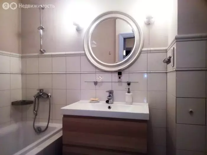 1-комнатная квартира: Калининград, улица Юрия Гагарина, 113 (41 м) - Фото 1