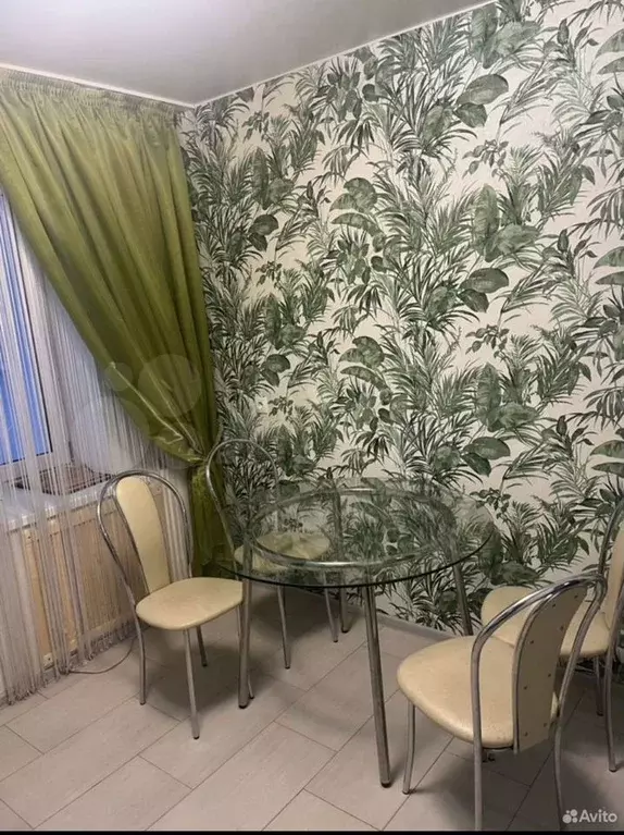 1-к. квартира, 45 м, 4/10 эт. - Фото 1