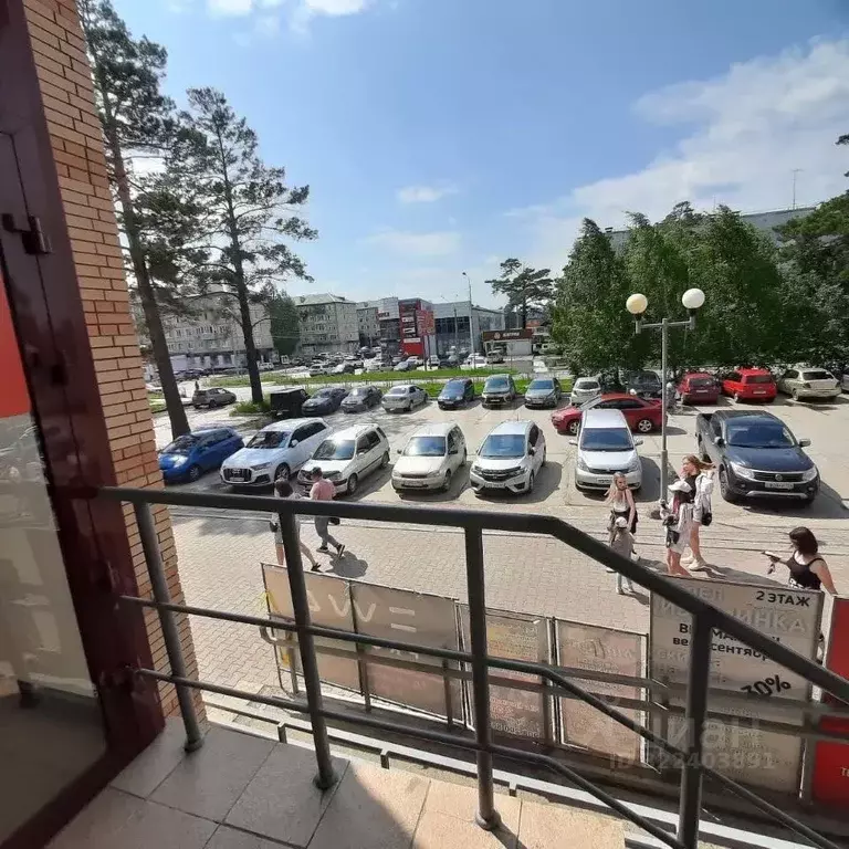 Торговая площадь в Красноярский край, Лесосибирск ул. Мира, 1А (365 м) - Фото 1