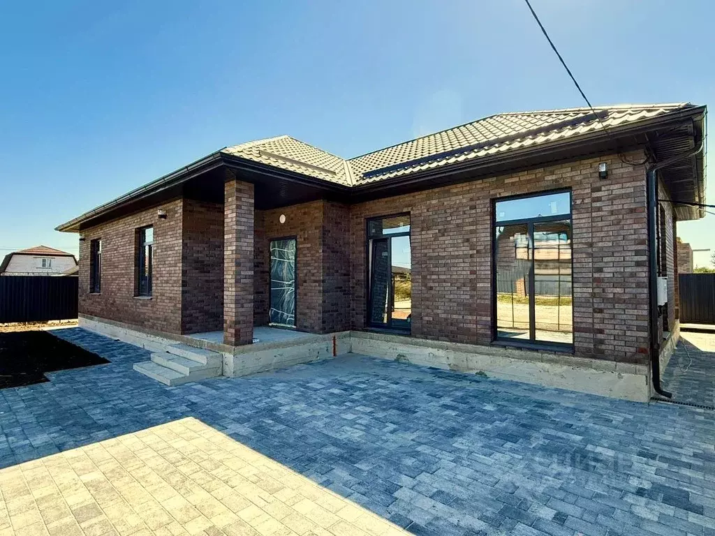 Коттедж в Краснодарский край, Динской район, Новотитаровская ст-ца ул. ... - Фото 1