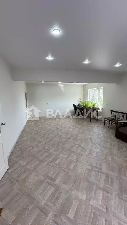 Дом в Бурятия, Улан-Удэ ул. Дамби Дамбаева, 51 (210 м) - Фото 2