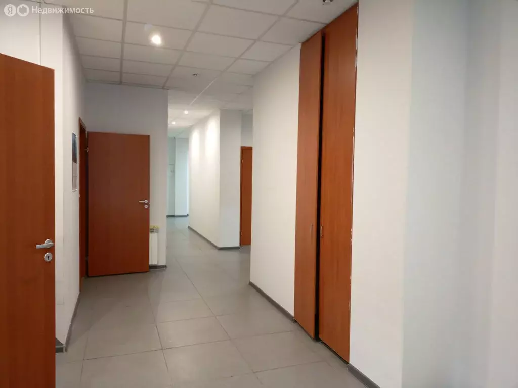 Офис (141.7 м) - Фото 1